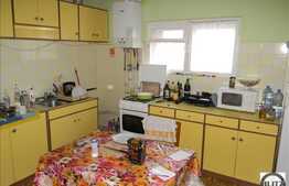 Apartament 4 camere 140 mp utili in zona Casei de Cultura a Studentilor, garaj