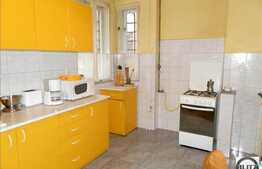 De vanzare apartament 4 camere, 150 mp in Centru. Boxa de depozitare inclusa!