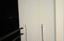 Apartament cu 3 camere, zona Florilor, 55 mp utili plus 2 balcoane