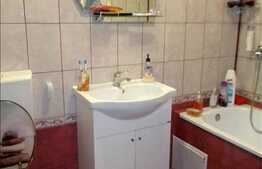 Apartament cu 3 camere, zona Florilor, 55 mp utili plus 2 balcoane