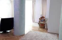 Apartament 3 camere, zona centru civic, prima inchiriere
