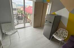 2 camere, 50 mp, zona UMF