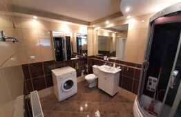 Apartament in vila cu 3 camere, 150 mp, cu teren 530 mp, in zona Schei, Centrul Vechi