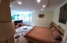 Apartament in vila cu 3 camere, 150 mp, cu teren 530 mp, in zona Schei, Centrul Vechi