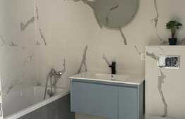 Apartament de lux, modern,intermediar,parcare exterioara ,zona Panemar, Floresti