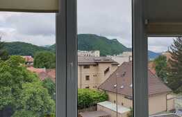 Apartament 4 camere, panorama frumoasa, zona centrala
