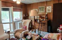 Apartament cu 3 camere, 3 balcoane si 2 bai in Piata Cipariu!