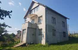 Casa cu teren, 1000 mp, 162 utili, Chinteni