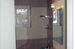 Vanzare 2 camere decomandate, 64 mp, zona Eftimie Murgu. Loc de parcare inclus!