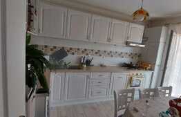 Apartament 3 camere, la cheie, parcare, zona Porii!