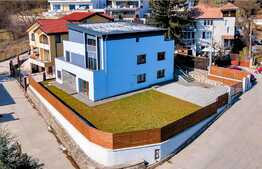 De vanzare casa cu 2 apartamente, Grigorescu!