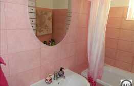 Apartament spatios cu 1 camera, 40 mp, decomandat zona Urusagului!