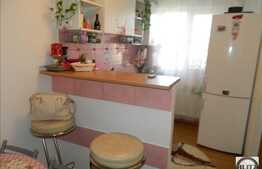 Apartament spatios cu 1 camera, 40 mp, decomandat zona Urusagului!