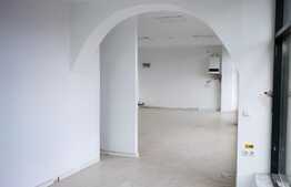 Spatiu comercial cu vitrina, 130 mp, acces din strada, Marasti