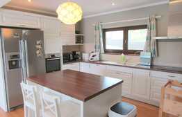 Casa individuala, 180 mp utili, teren de 1400 mp, zona Chinteni!