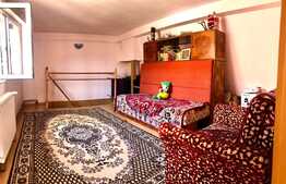 Casa 5 camere, curte individuala, Sacele