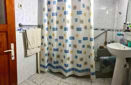 Casa 5 camere, curte individuala, Sacele