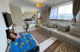 Apartament cu 4 camere la cheie, etaj intermediar, parcare, 2 blacoane, panorama. Este pentru tine!