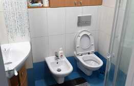 Apartament cu 4 camere la cheie, etaj intermediar, parcare, 2 blacoane, panorama. Este pentru tine!