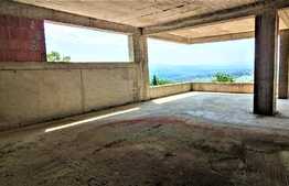 Casa individuala, 300 mp Sc, teren 1900 mp, 2 fronturi de 20 ml, zona strazii Oasului