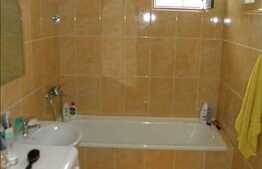 3 camere 71.5 mp utili, in zona Sesul de Sus, etaj intermediar!