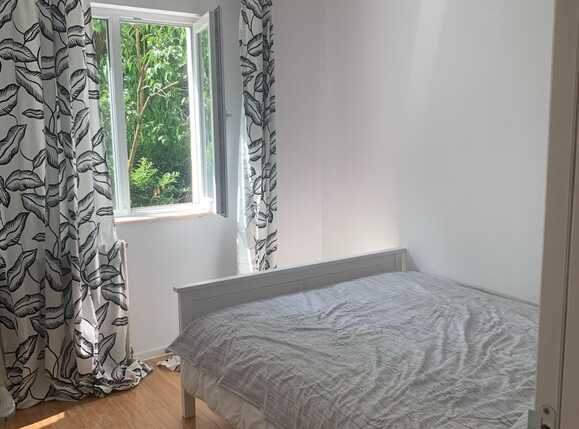 Pet friendly, mimozei, 2 camere, pat matrimonial, bucatarie inchisa | Poza4
