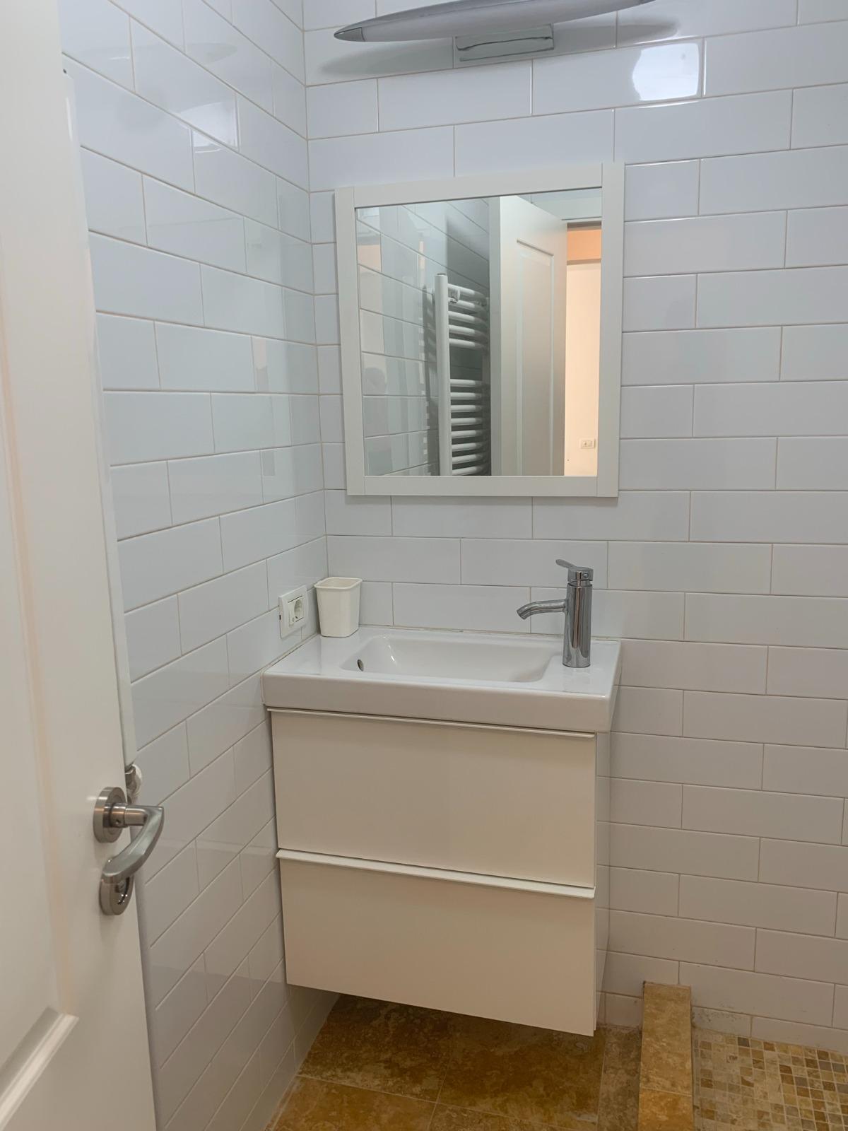 Pet friendly, mimozei, 2 camere, pat matrimonial, bucatarie inchisa | Poza10