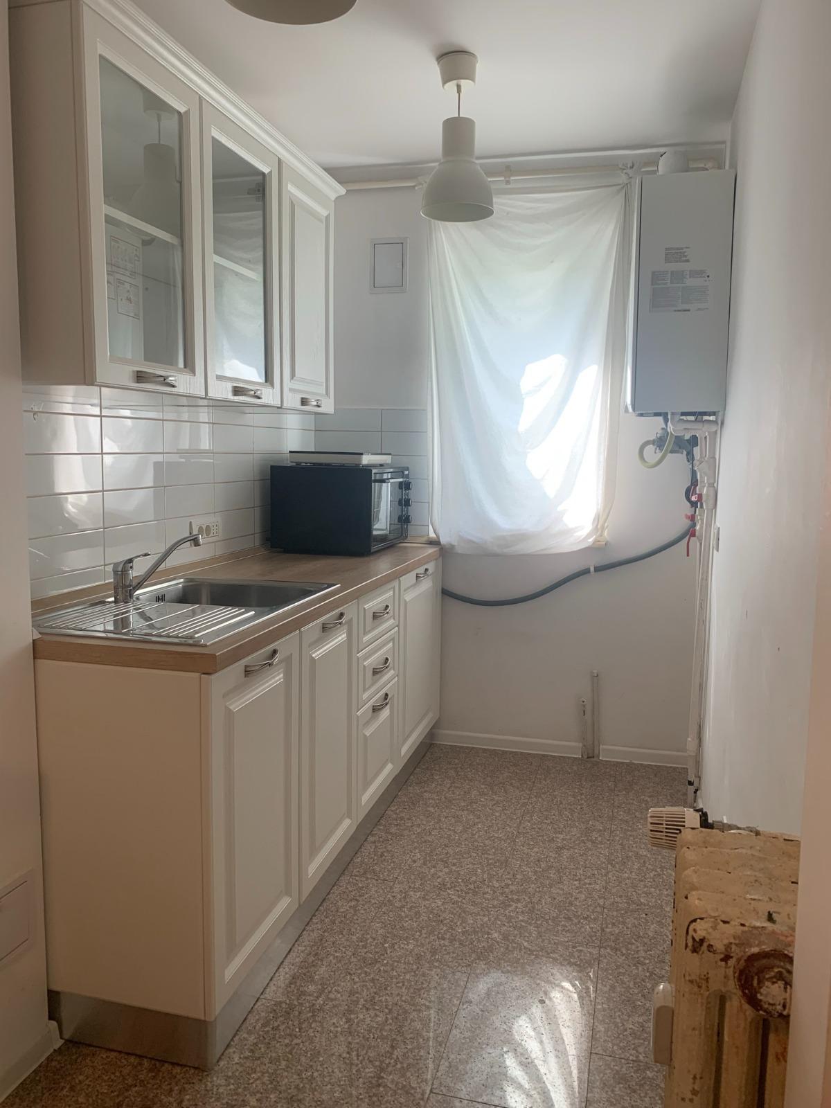 Pet friendly, mimozei, 2 camere, pat matrimonial, bucatarie inchisa | Poza3