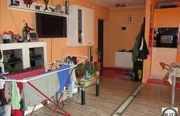 De vanzare 2 camere, 53 mp, etaj intermediar, zona strazii Eroilor!