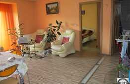 De vanzare 2 camere, 53 mp, etaj intermediar, zona strazii Eroilor!