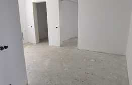 Apartament 3 camere semifinisat ,60 mp ,loc de parcare inclus in pret.
