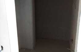 Apartament 2 camere, semifinisat, posibilitate decomandare ! Zona strazii Eroilor!