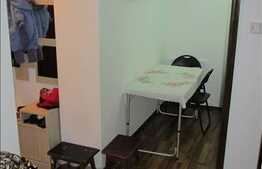 Vanzare 2 camere, 44 mp, zona Porii, plus boxa pentru depozitare