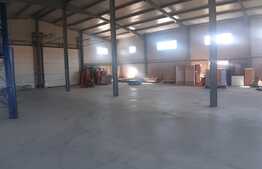 Hala industriala pretabila pentru depozitare 650 mp, Floresti !