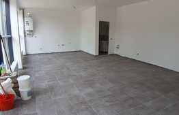 Spatiu comercial cu vitrina la parterului unui imobil nou, 50 mp, Gilau!