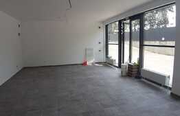 Spatiu comercial cu vitrina la parterului unui imobil nou, 50 mp, Gilau!