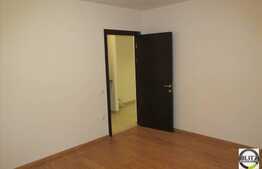 Vanzare apartament cu 2 camere de 55 mp plus balcon de 8 mp, zona Eroilor