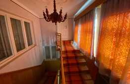 Casa Traditionala 325 MP Utili, 1388 MP Teren, Exterior Sud