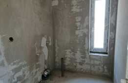 Apartament 2 camere, etaj intermediar, balcon si logie in bloc nou!