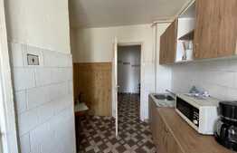 Apartament 2 camere decomandate, etaj intermediar, zona Ion Mester