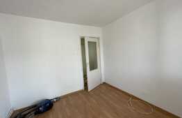 Apartament 2 camere decomandate, etaj intermediar, zona Ion Mester