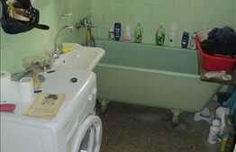 2 camere, 46 mp, etaj intermediar, zona strazii Al. Vlahuta!