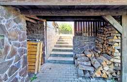 Casa superba 300 mp utili cu 2000 mp curte si 4287 mp livada, comuna Baciu!