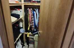 Apartament finisat la CHEIE, 2 camere, parcare, zona semicentrală