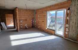 Apartament 3 camere,69 mp,incalzire in pardoseala,zona centrala.