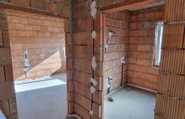 Apartament 3 camere,69 mp,incalzire in pardoseala,zona centrala.