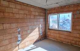 Apartament 3 camere,69 mp,incalzire in pardoseala,zona centrala.