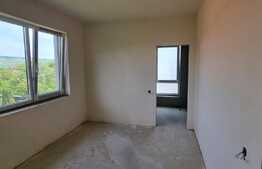 Apartament de 3 camere, 77 mp,terasa 20 mp,parcare,incalzire in pardoseala.