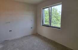 Apartament de 3 camere, 77 mp,terasa 20 mp,parcare,incalzire in pardoseala.