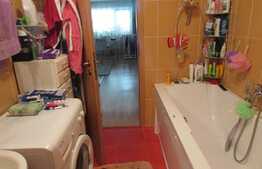 2 camere, 45 mp, balcon de 18 mp! Mobilat! Garaj subteran! Zona Eroilor!